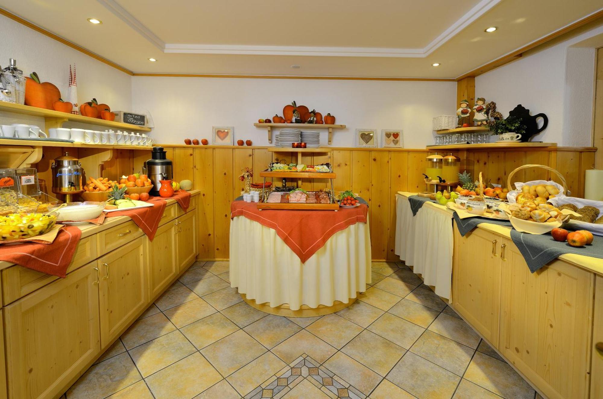 Hotel Boutique Martha 3*